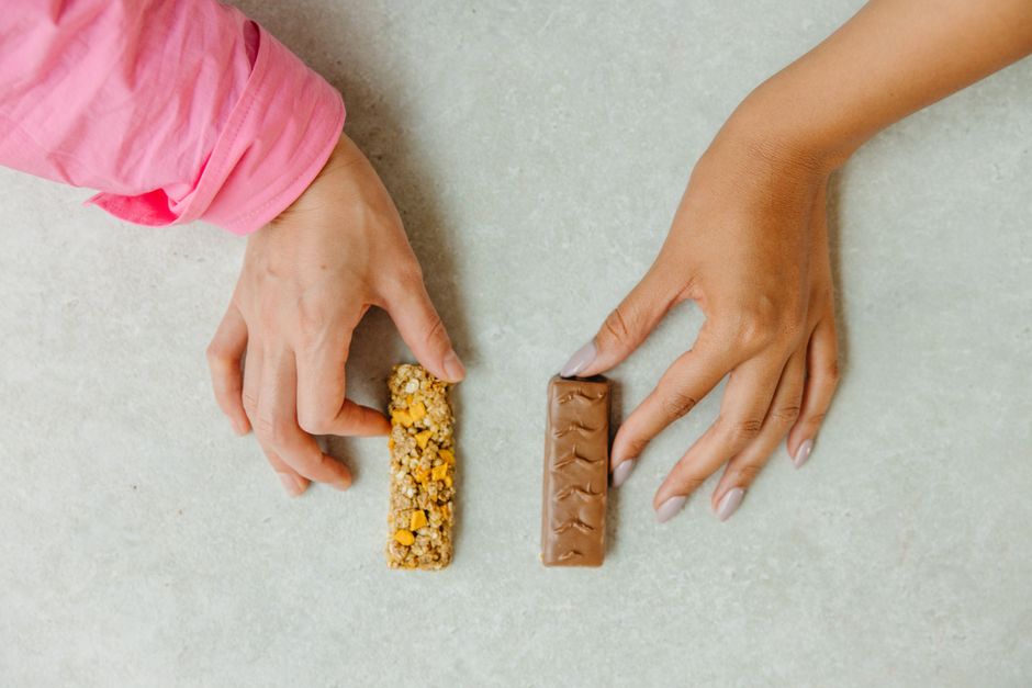 How Do I Choose a Mid-Morning Snack That Prevents an Energy Crash?