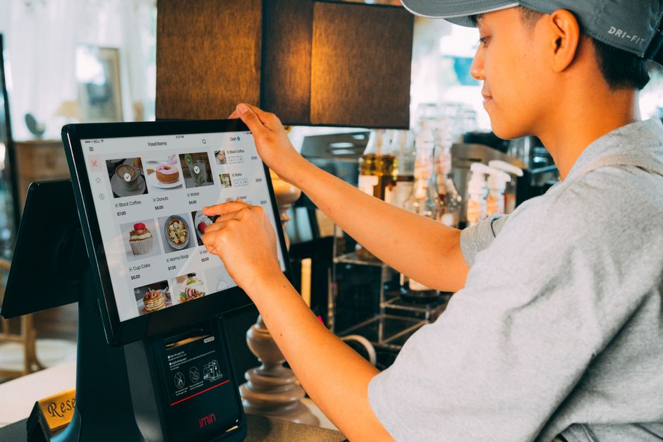 How Do I Order Confidently at an Unfamiliar Asian Restaurant?