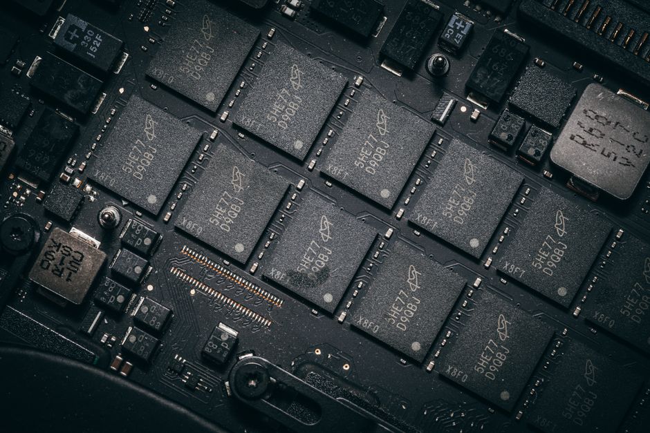 What Is Silicone, and How Is It Different From Silicon?