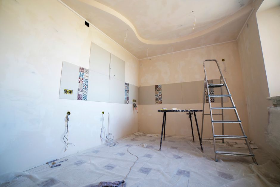 How Do I Vet a Renovation Contractor in Toronto Before Signing?