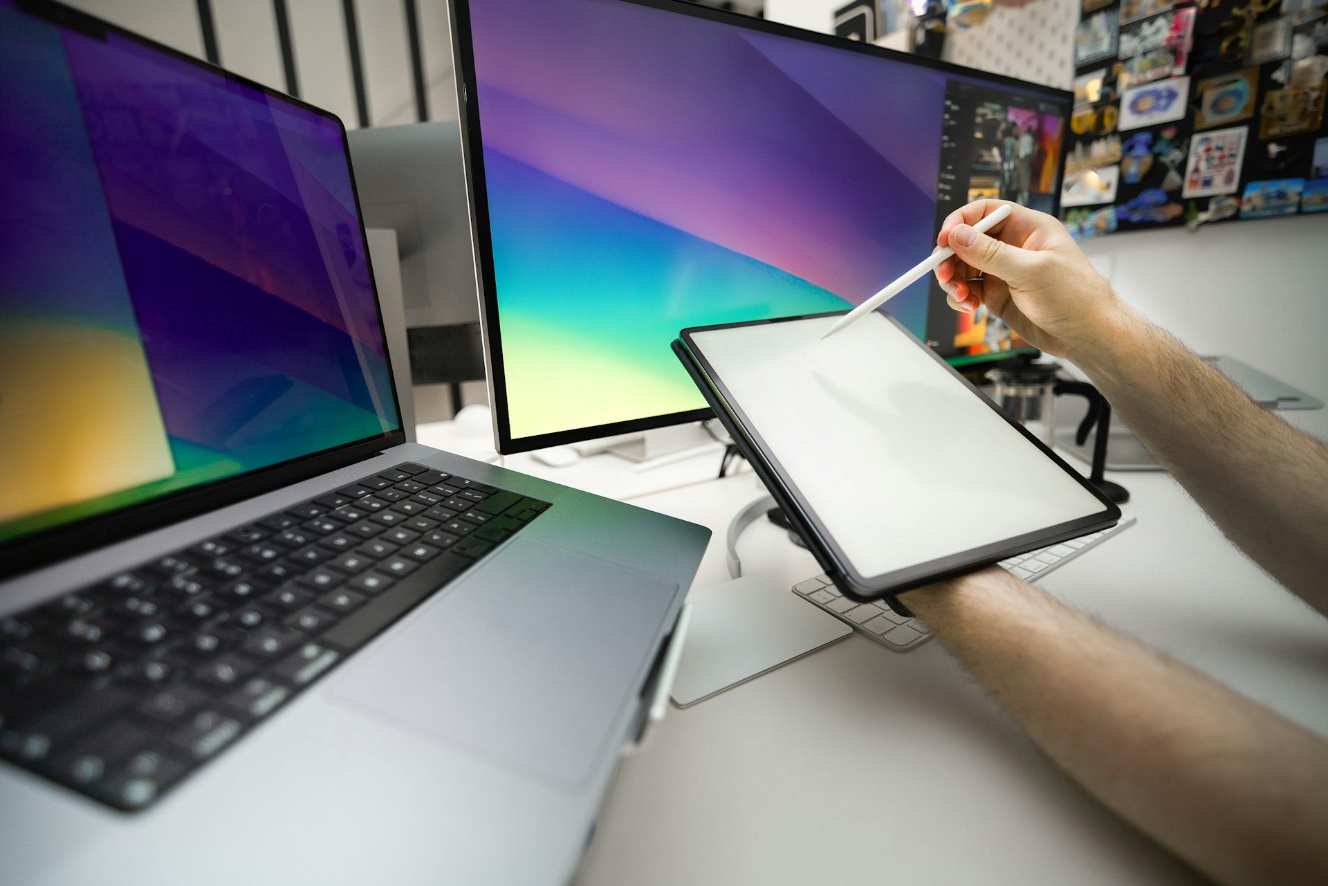 Choosing Between Gaming Laptops and Desktop PCs: A Detailed Guide to Making the Right Gaming Investment