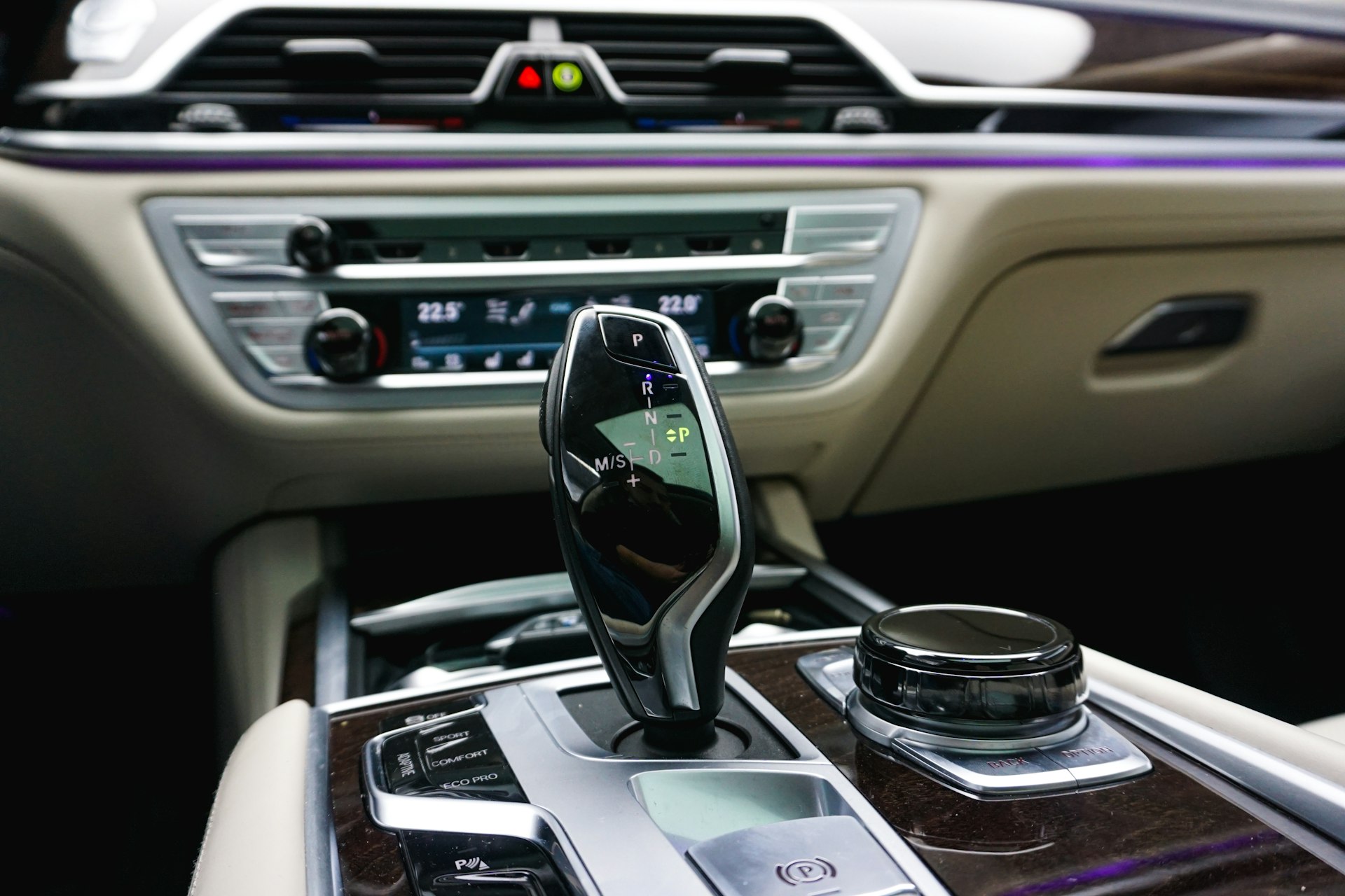 Driving Change: Sustainable Solutions for Modern Automotive Interiors