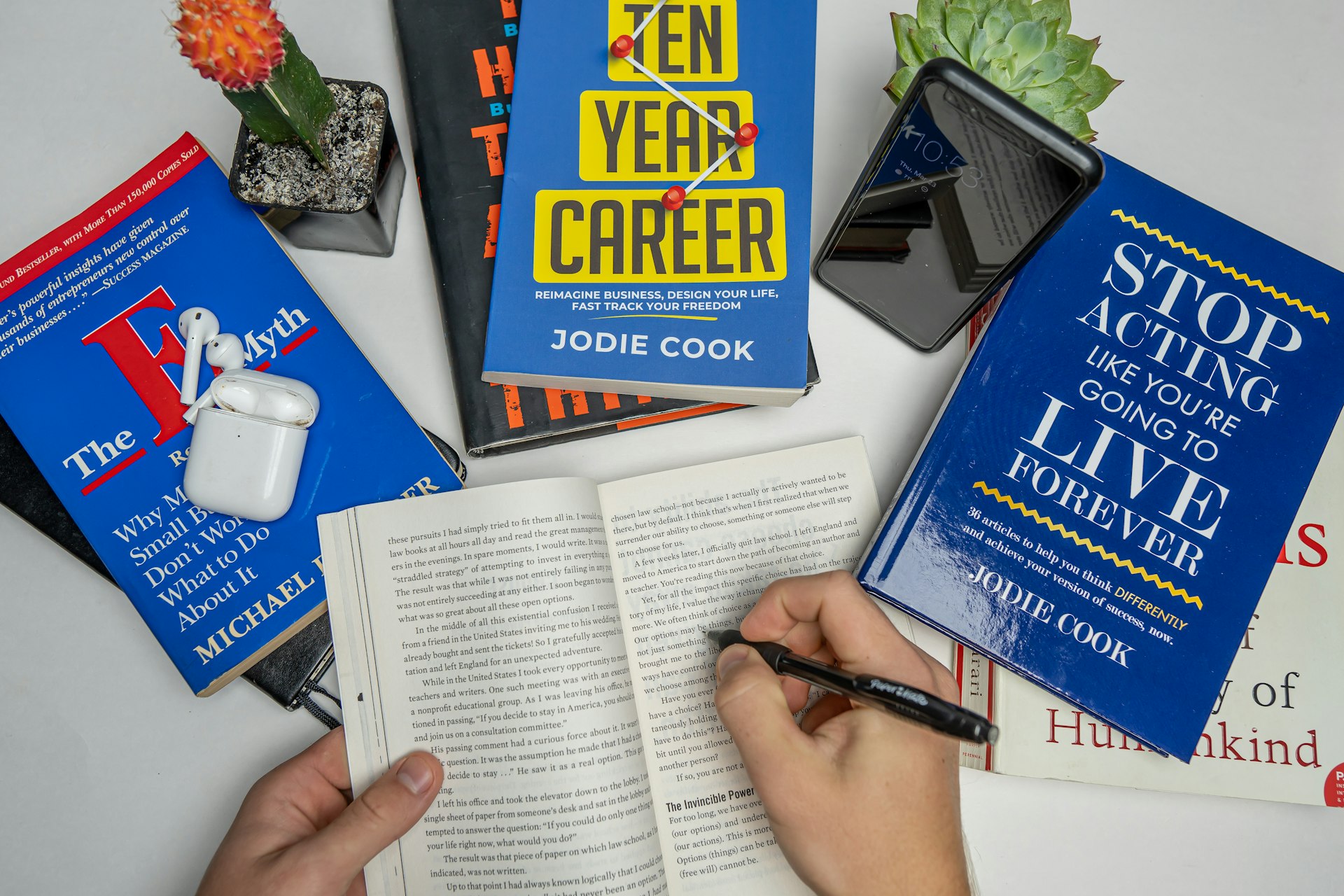 Unlocking Career Growth: The Critical Role of Personal Branding